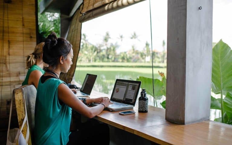 digital nomad community