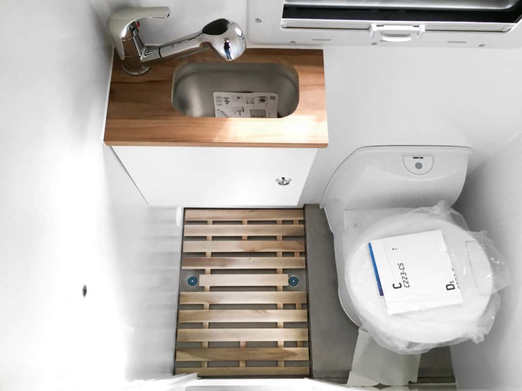 wetroom toilet sink van