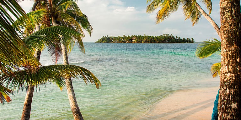 pearl lagoon beach nicaragua