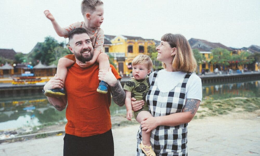nomad family with kids